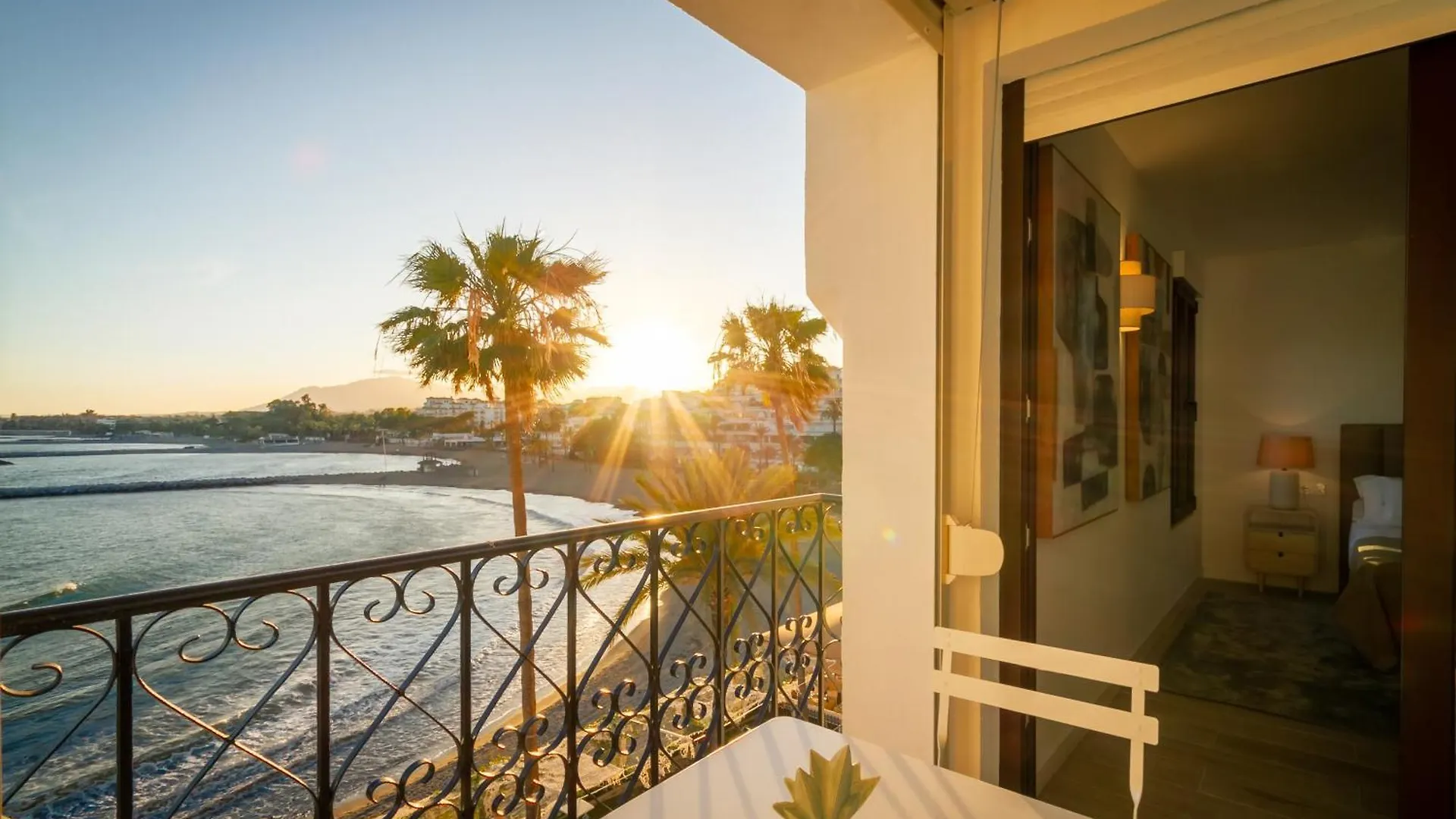 Marbella Banus Suites - Harbour Seafront Apartment Spagna